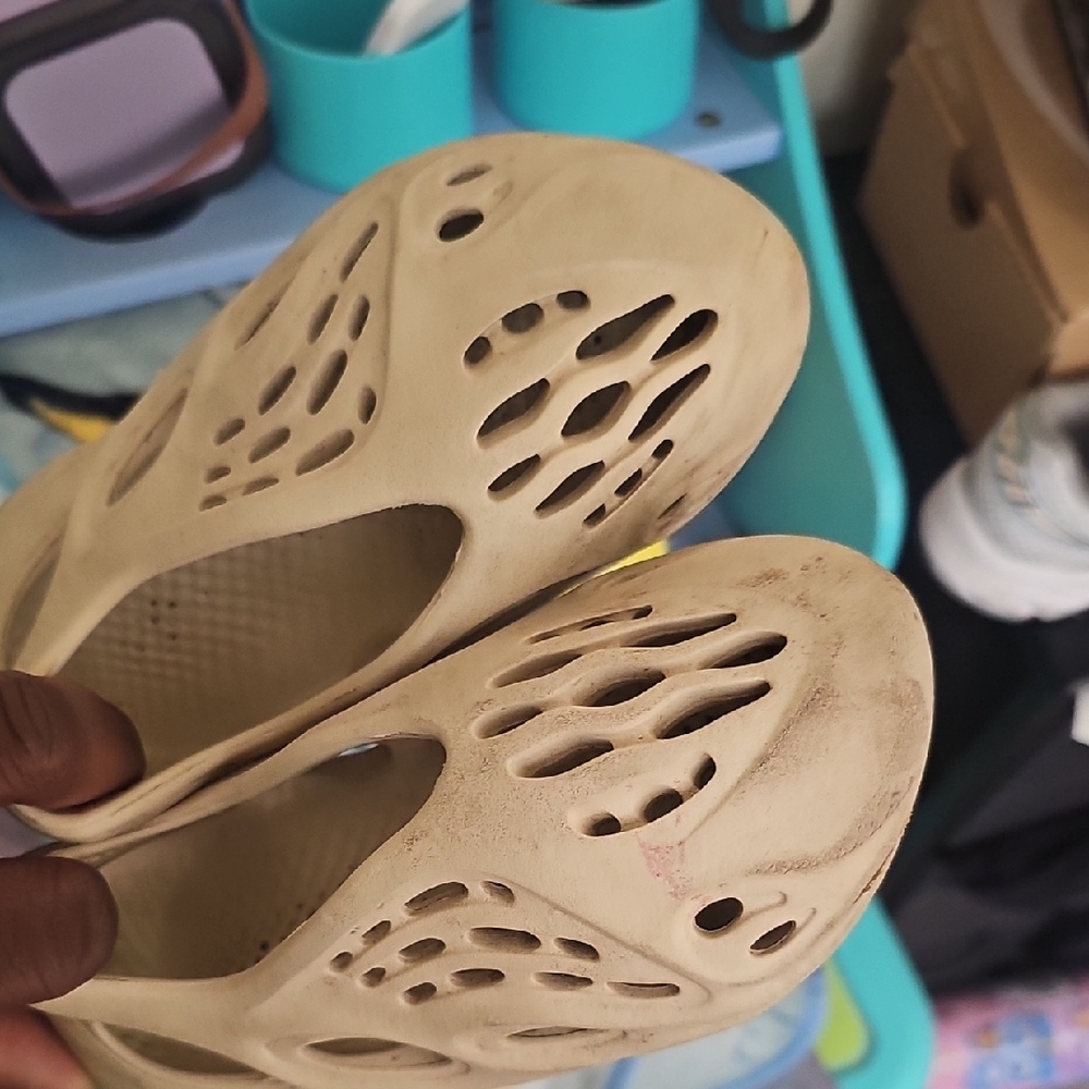 Yeezy Slides